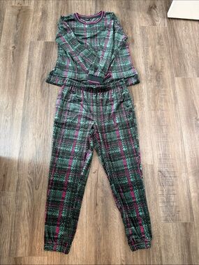 Vera wang pajama set